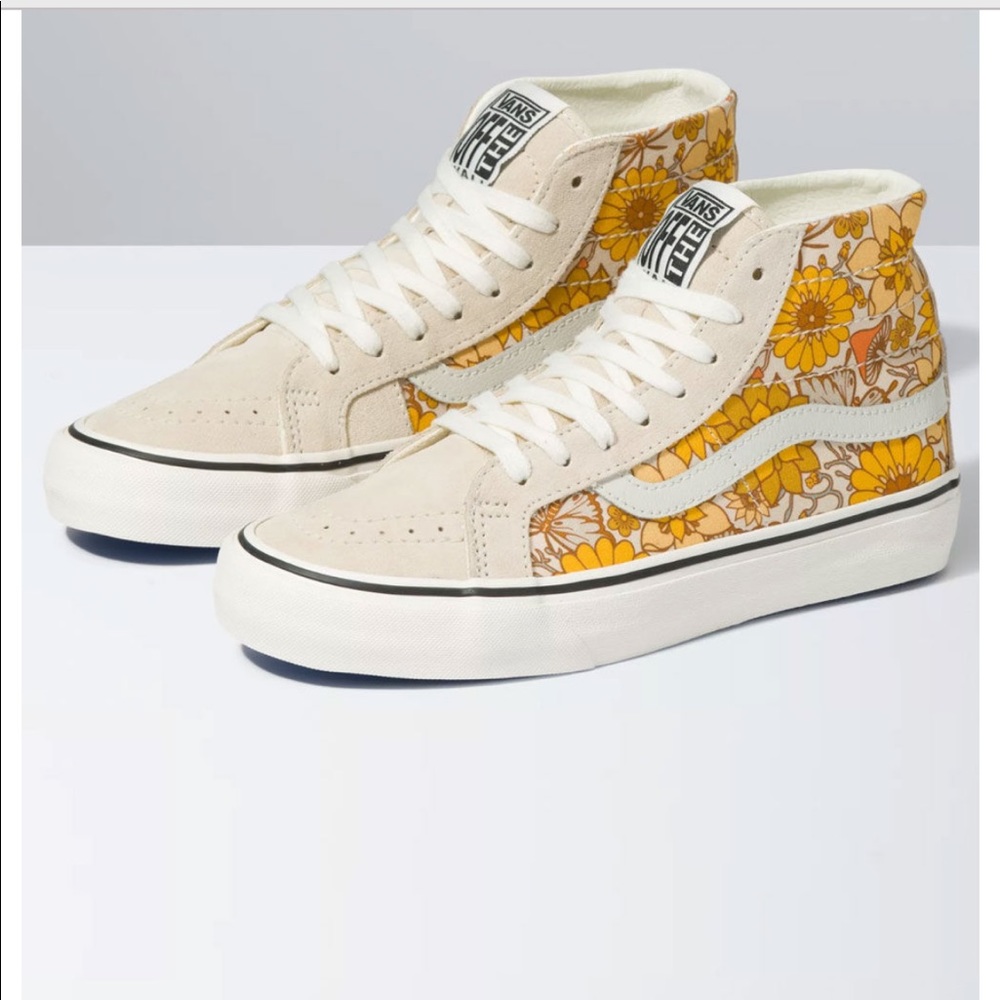 Vans Sk8-Hi Trippy Floral with UltraCush soles